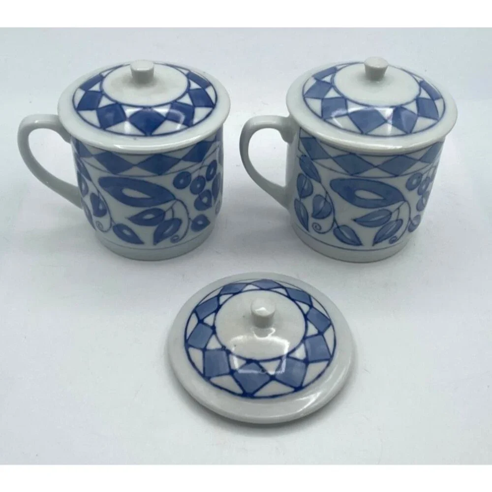 Williams Sonoma IDG Porcelain Coffee Cups with Lids 2 Cups 3 Lids Floral